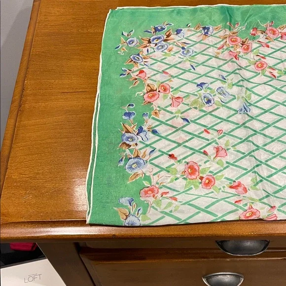 Vintage Floral Lattice Scarf - Mint Green & Coral Flowers - Picture 4 of 6